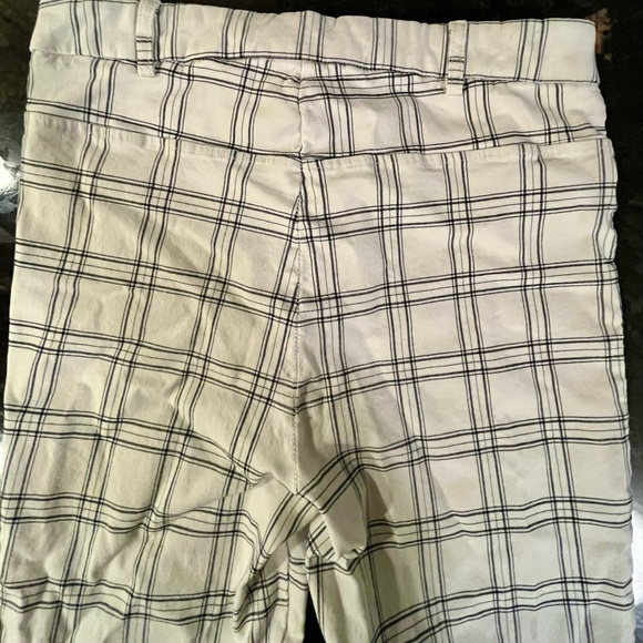 Rue21 Plaid Cuffed Stretch Pants – Medium - Picture 5 of 6